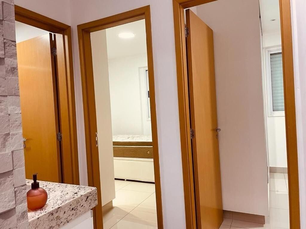 2 Qts.| 4 Hosp. | Ao Lado Do Goiania Shopping Apartman Kültér fotó