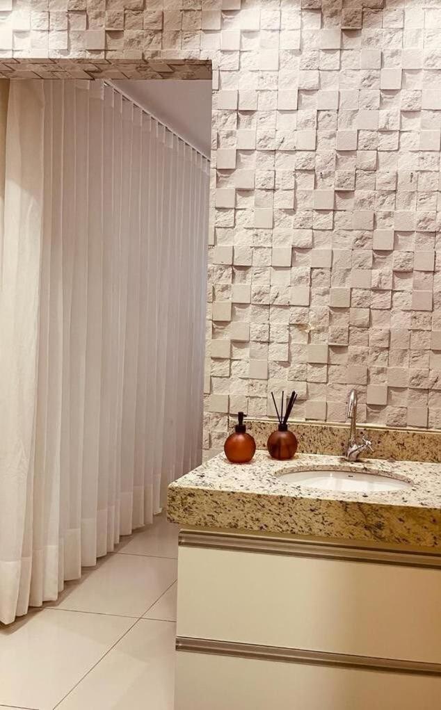 2 Qts.| 4 Hosp. | Ao Lado Do Goiania Shopping Apartman Kültér fotó