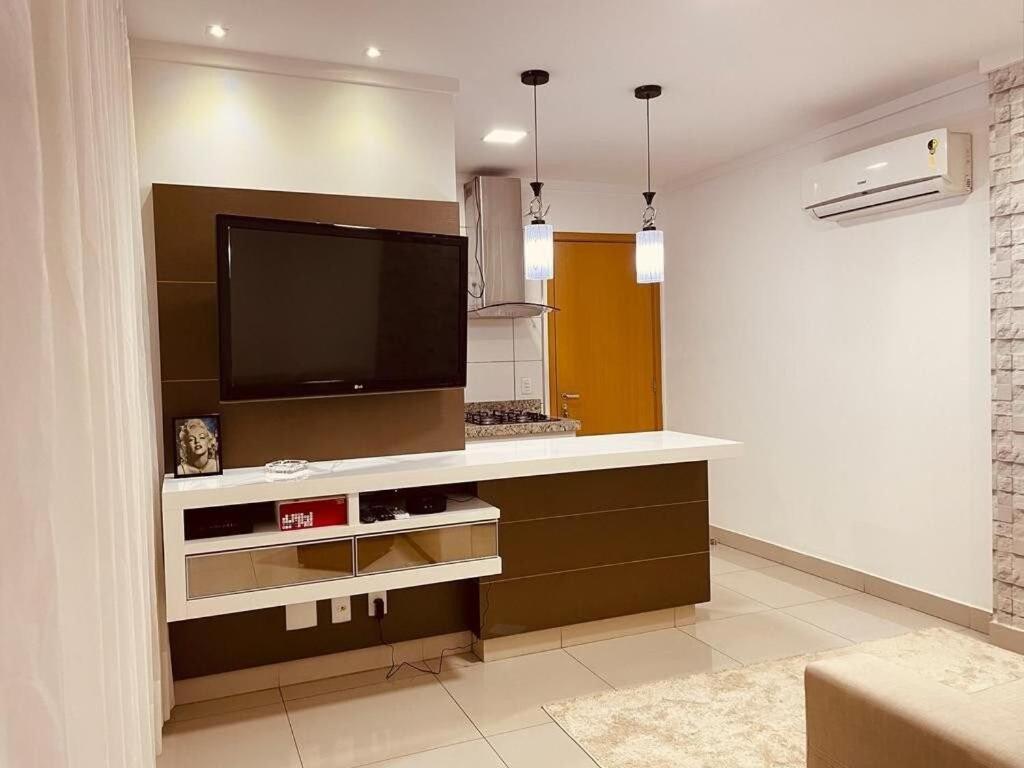 2 Qts.| 4 Hosp. | Ao Lado Do Goiania Shopping Apartman Kültér fotó